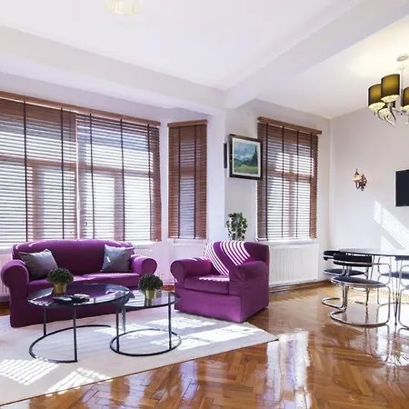Amazing Flat Near Osmanbey Metro Station *