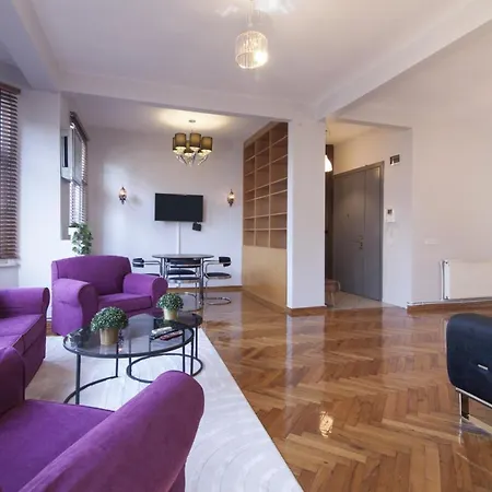 Amazing Flat Near Osmanbey Metro Station Apartment